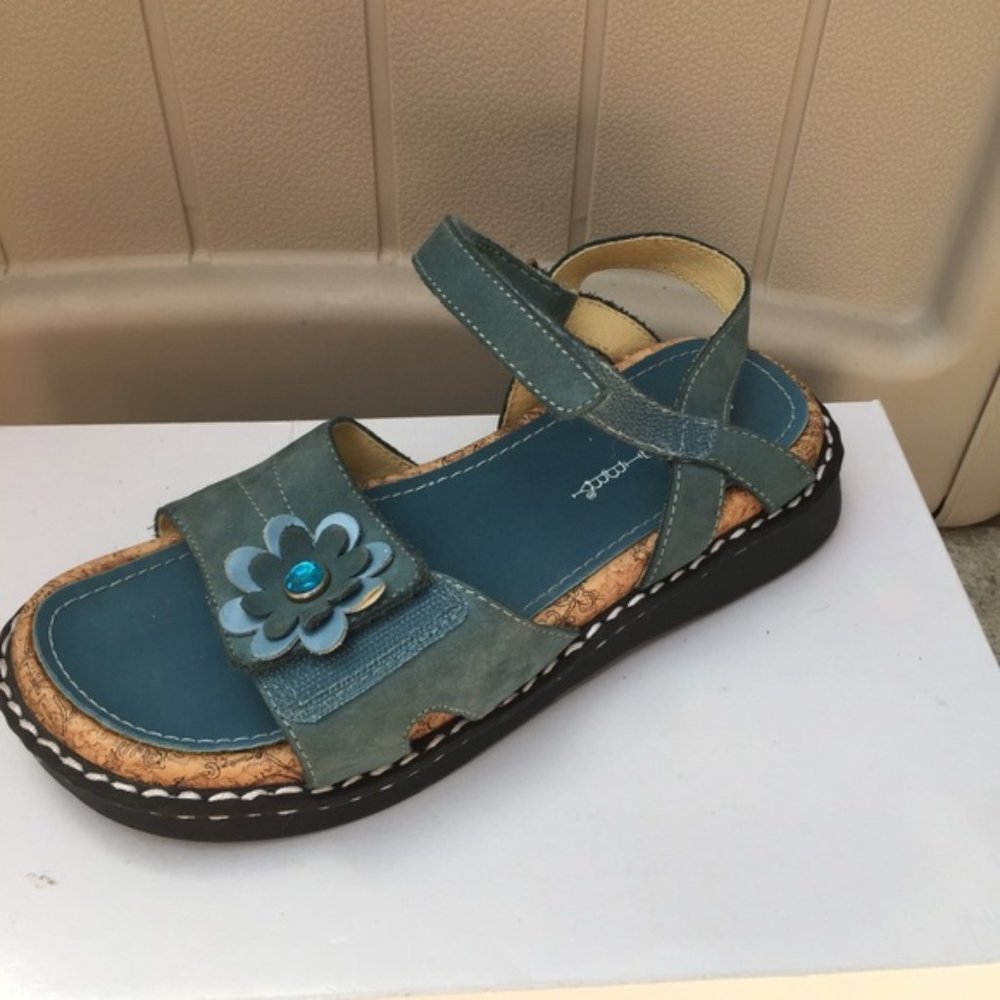 Sam & Libby Leather Flower Rhinestone Sandals
